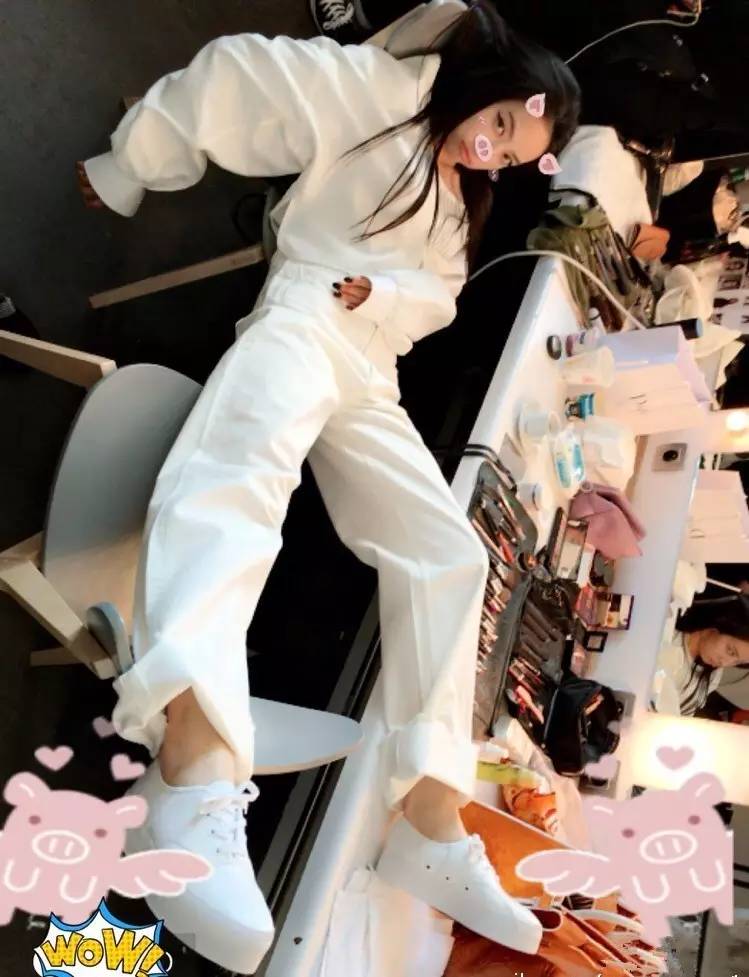 宋佳和杨幂穿衣搭配,杨幂宋佳靠一个发型变少女