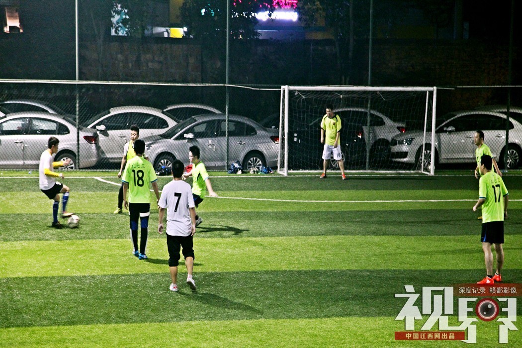 视界南昌踢球者，草根的梦，中国足球还有戏？