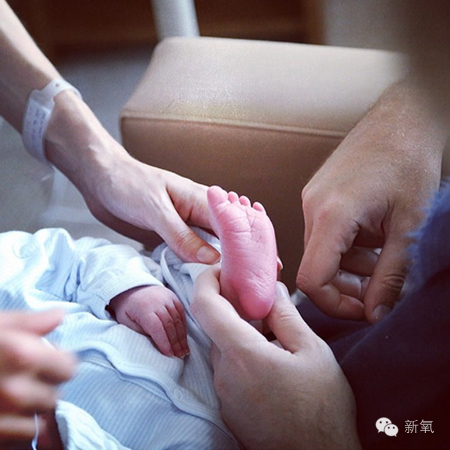 11岁卖水果，19岁嫁王室，29岁成LV太子妃……