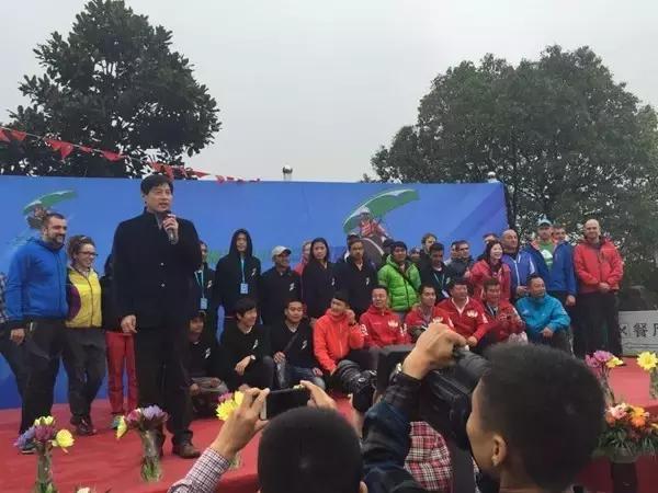 世界顶级鸟人们“这两天都在富阳常安!想当“鸟人”你也可以!