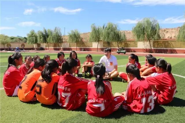 幸福来敲门令人感动的点,当幸福来敲门那个插曲叫什么