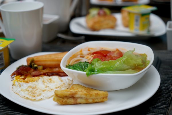 武汉依然繁华,武汉三个烟火气和浪漫的城市