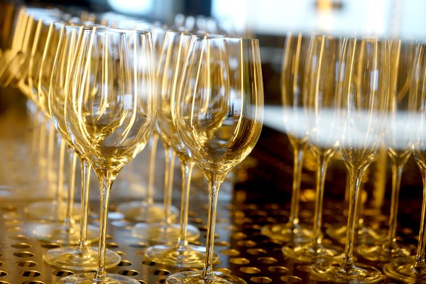 武汉依然繁华,武汉三个烟火气和浪漫的城市