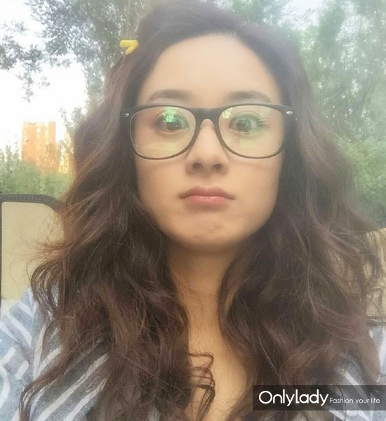 乔妹换上“绵羊卷”发型呆萌可爱邓紫棋允儿莫文蔚都梳起来了！