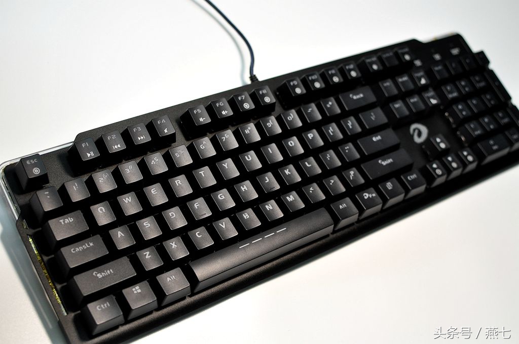 达尔优ek815键盘评测,达尔优ek815机械键盘测评