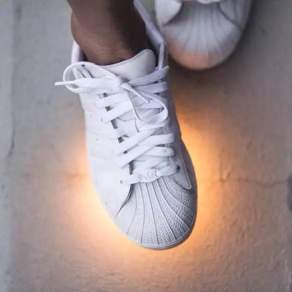 适合女生白色系的球鞋,好看又百搭的白色球鞋