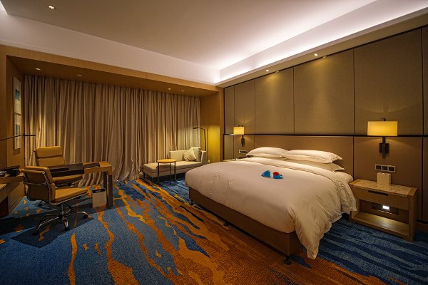 武汉依然繁华,武汉三个烟火气和浪漫的城市