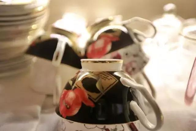 美豪皆丽致烟雨醉无锡