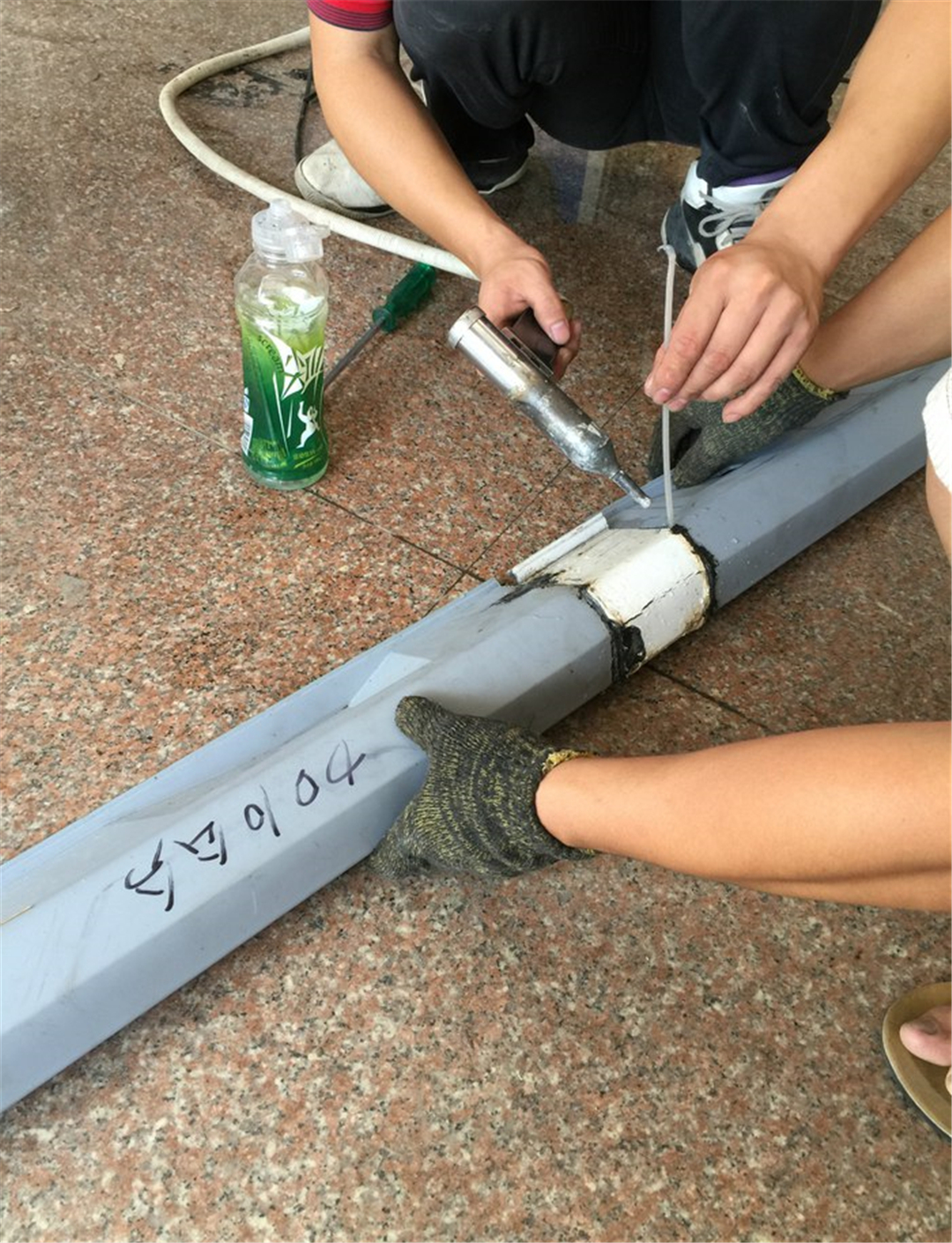 花50万改装,奥迪a6l和rs6的区别