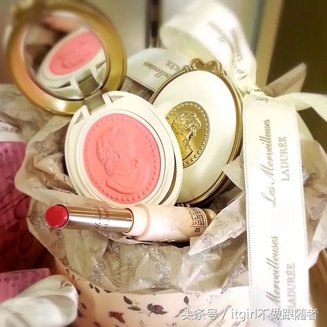 ysl圣诞限量套24件2020,圣诞ysl限量金箔