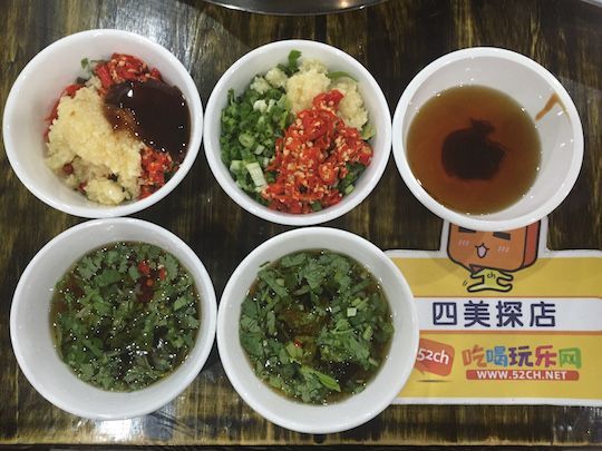 霸道！荤素只要3角！成都串串界的一匹黑马！