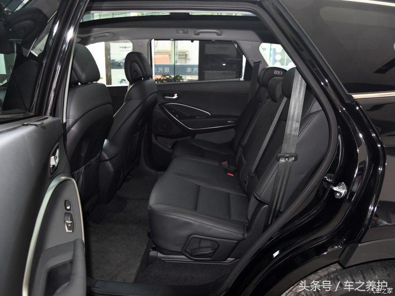 4米2120马力油耗多少,油耗低的四驱7座越野车