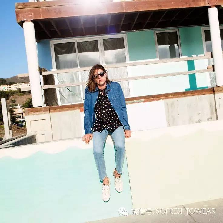 真正有品味的人不买lv,真正有档次的男人不炫耀开什么车