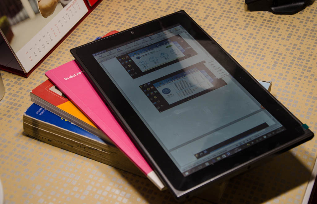 平板电脑win10带键盘,不带键盘的平板