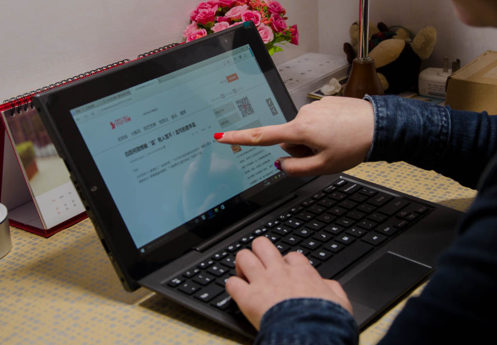 平板电脑win10带键盘,不带键盘的平板