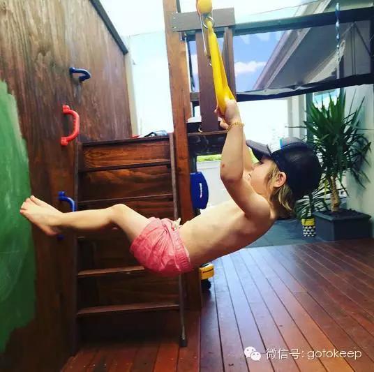 八块腹肌的小怪兽,腹肌小怪兽