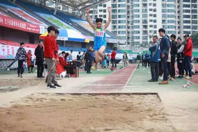 假装自己在国内演一场速度与激情,上演了现实版的速度与激情