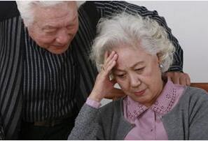 高血压的刮痧拔罐和放血疗法,拔罐刮痧治疗高血压头痛