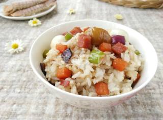 #信任之美#脆皮肠栗子焖饭