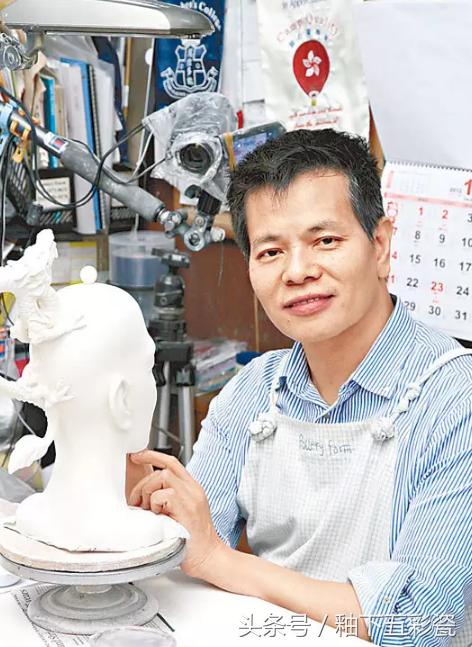 从警察转变成一个军人,成为表情包的创作者需要什么