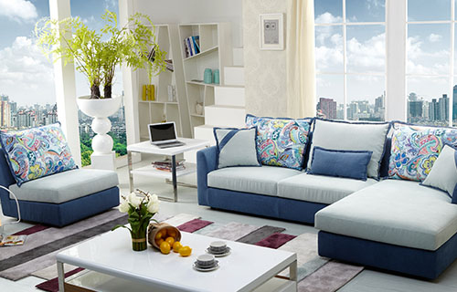 客厅是放沙发还是放椅子,小客厅适合皮沙发还是布艺沙发