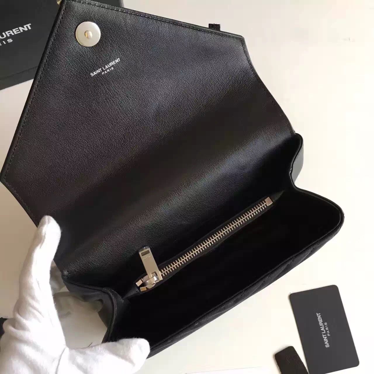 ysl星辰现在还有吗,别再刷屏是什么意思