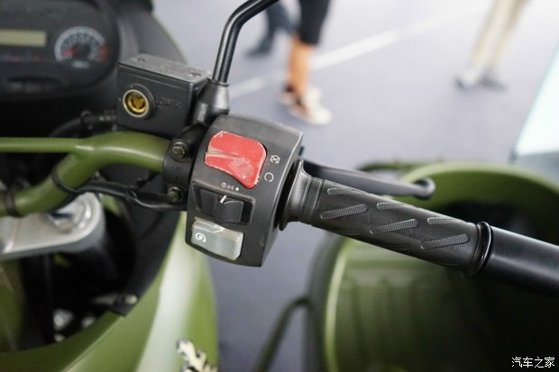 解放军现役嘉陵600边三轮摩托数据,军用嘉陵电喷600边三轮摩托参数