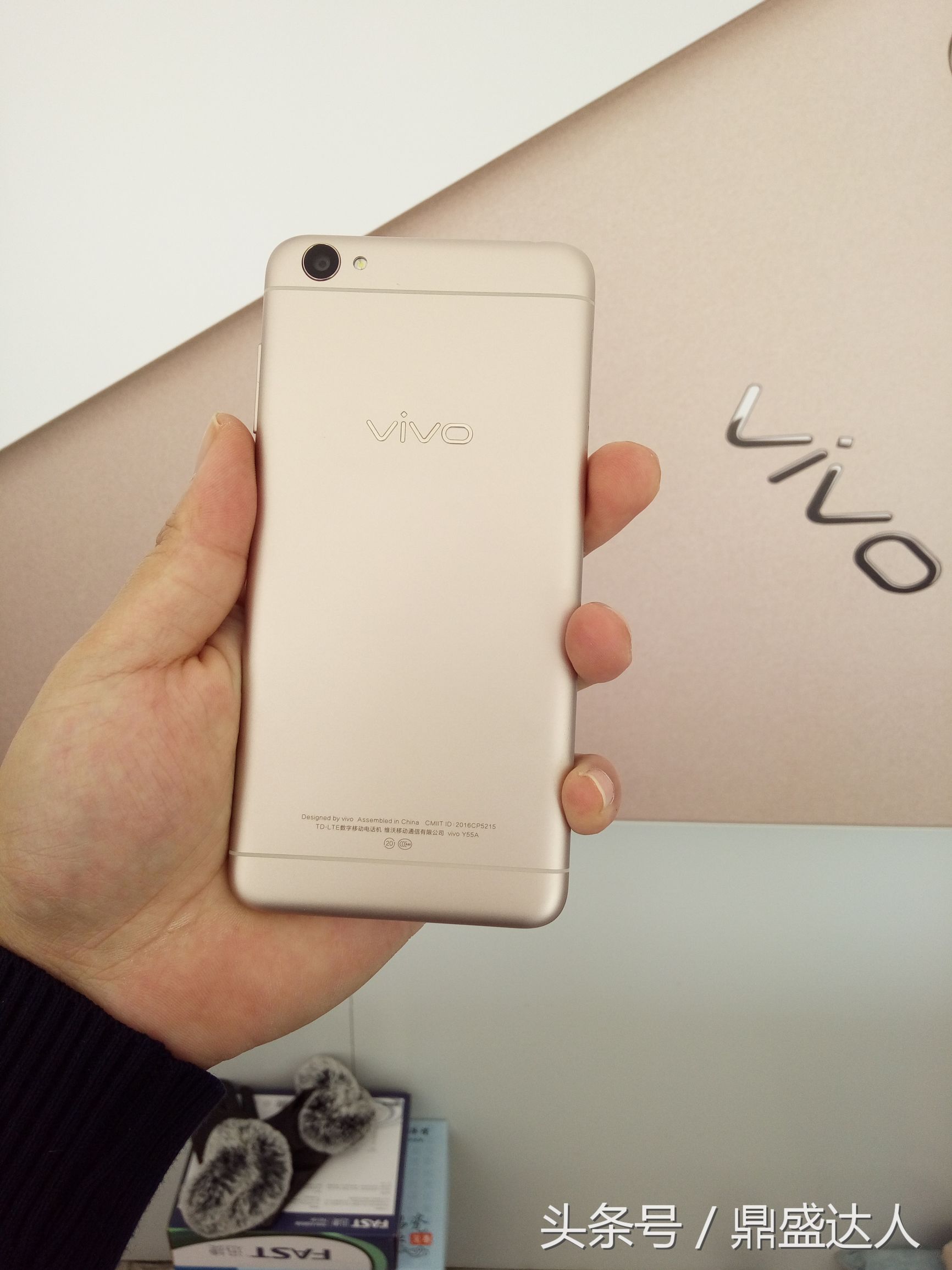 vivo步步高y1005,vivoy55开箱视频