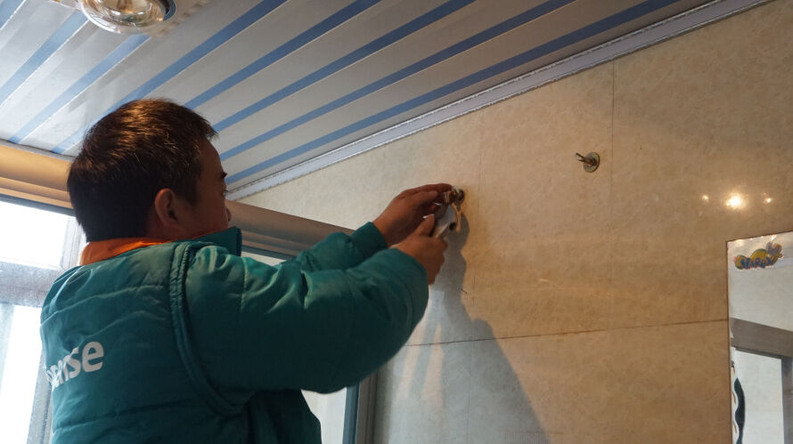 海信储水式电热水器安装教程,海信电热水器es60-c50li