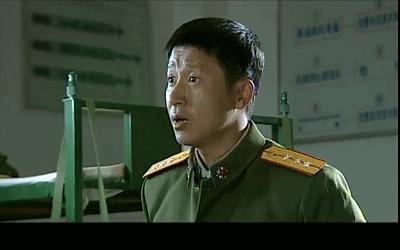 士兵突击行军视频,士兵突击步战车片段