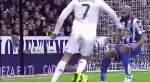 牛尾巴的过人招式怎么用,牛尾巴怎么过人