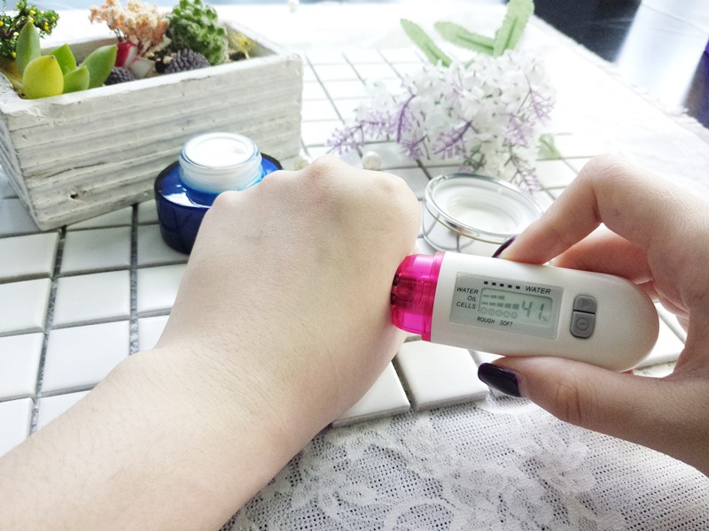 入门级干纹眼霜推荐,测评眼霜25岁最好用的