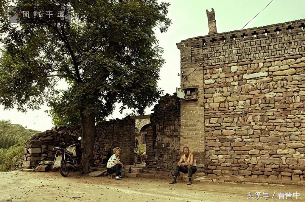 行走在乡上的路上,行走在田野乡间