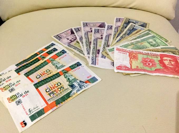 在古巴,1个人1个月只能有5个鸡蛋