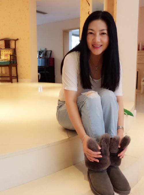 袁姗姗穿尖头靴,袁姗姗郑恺雪地靴