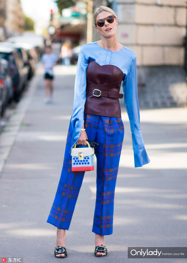 2020年流行色太蓝了附配色表,时尚配色什么颜色好看