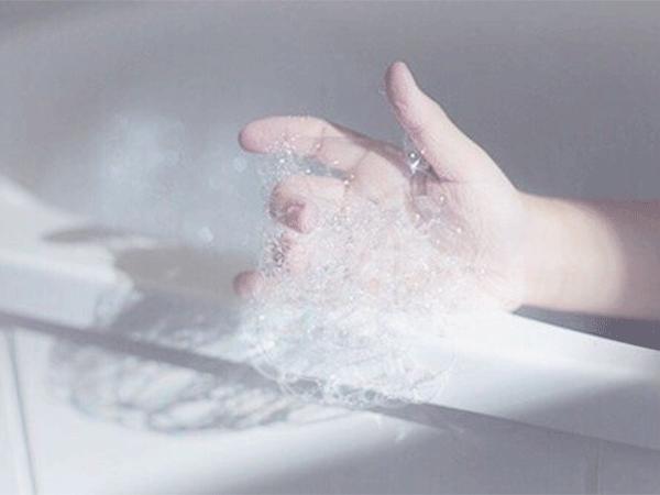 没有护手霜怎么让泥不粘,没有护手霜如何护手