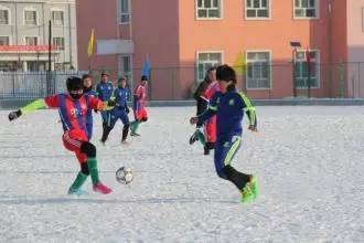 冬天游泳注意事项有什么,大热天踢球要注意什么