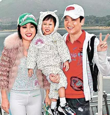 陈法蓉当面训斥梁小冰？老牌港姐撕逼居然只是为了一件外套！