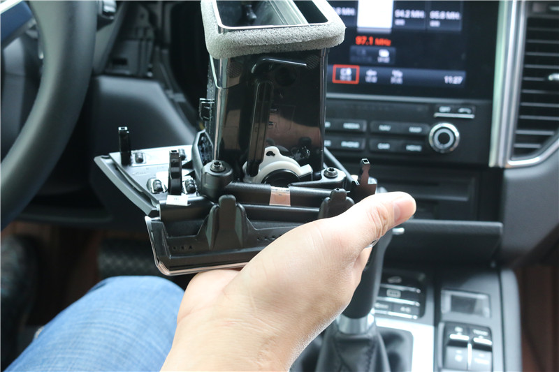 新款保时捷macan导航主机在哪里,2019保时捷macan触摸屏导航功能