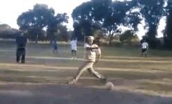 老湿解说足球十佳球,无人敢模仿的足球技巧