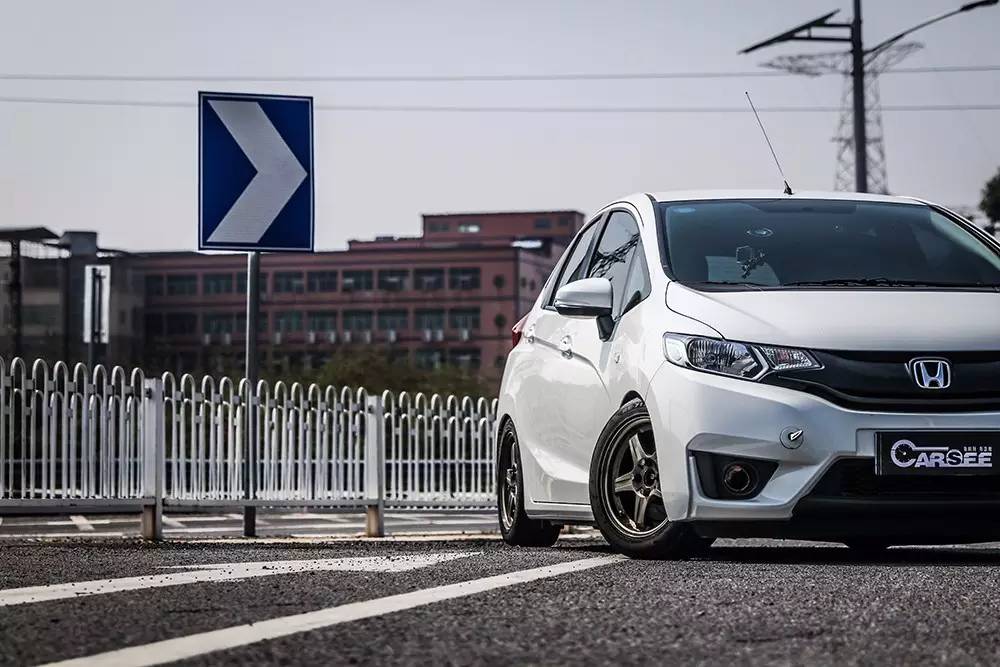 刷个电脑就下赛道?飞度GK5赛车化改装