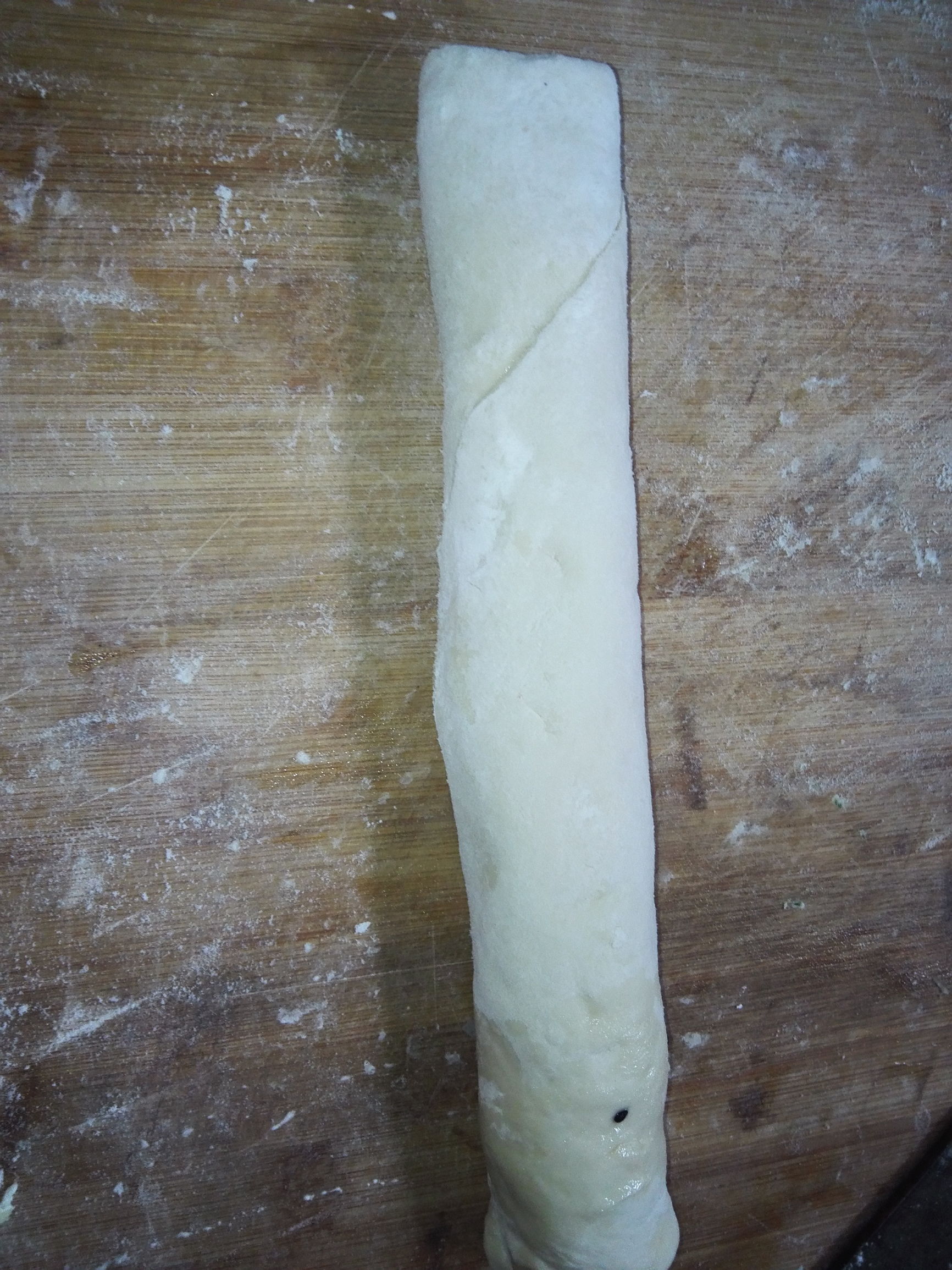 今天蒸了一锅馒头，把老公的一瓶辣酱都吃完了