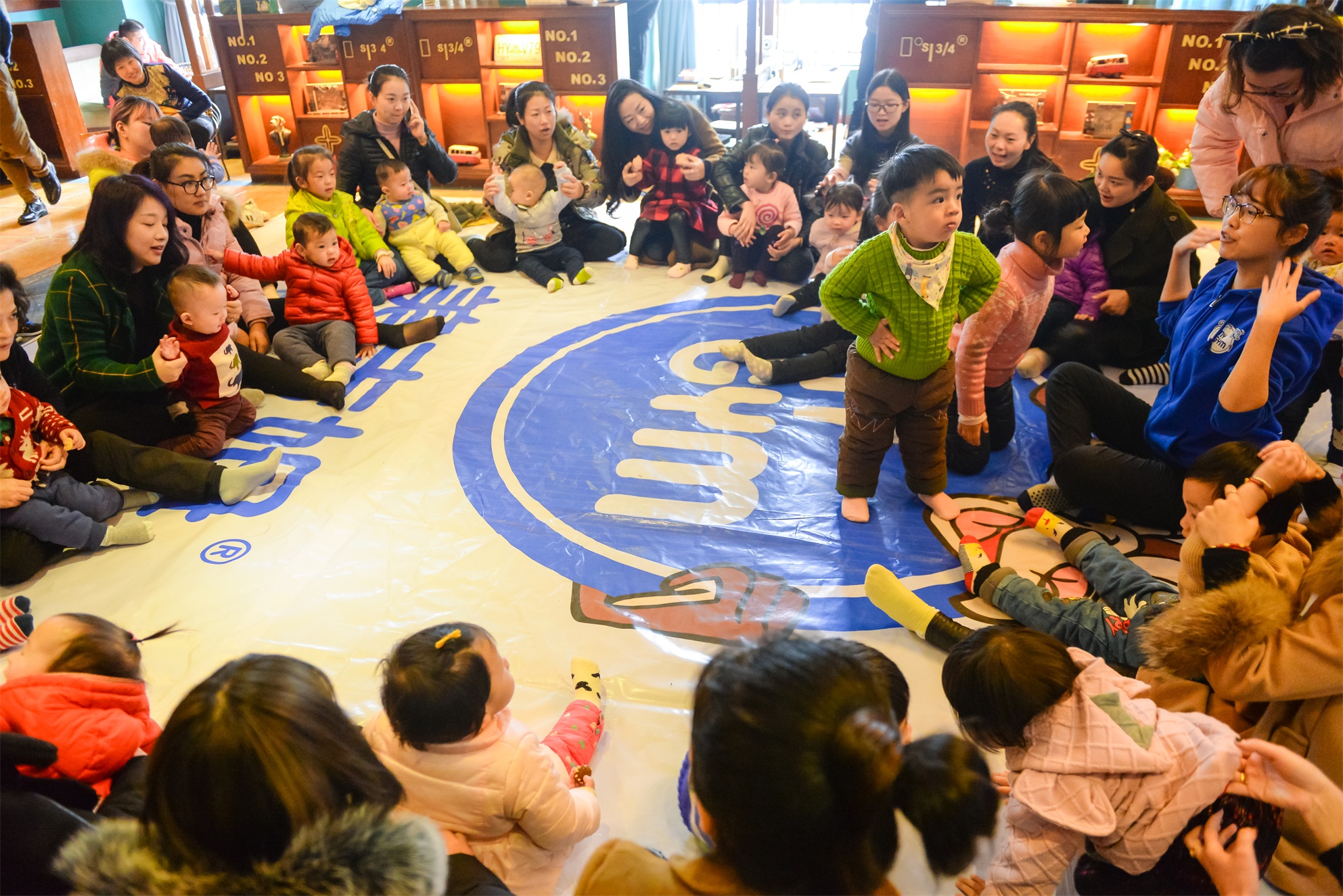 瀛╁瓙浠殑鐢熸棩party娲诲姩,瀛╁瓙浠殑鐢熸棩party