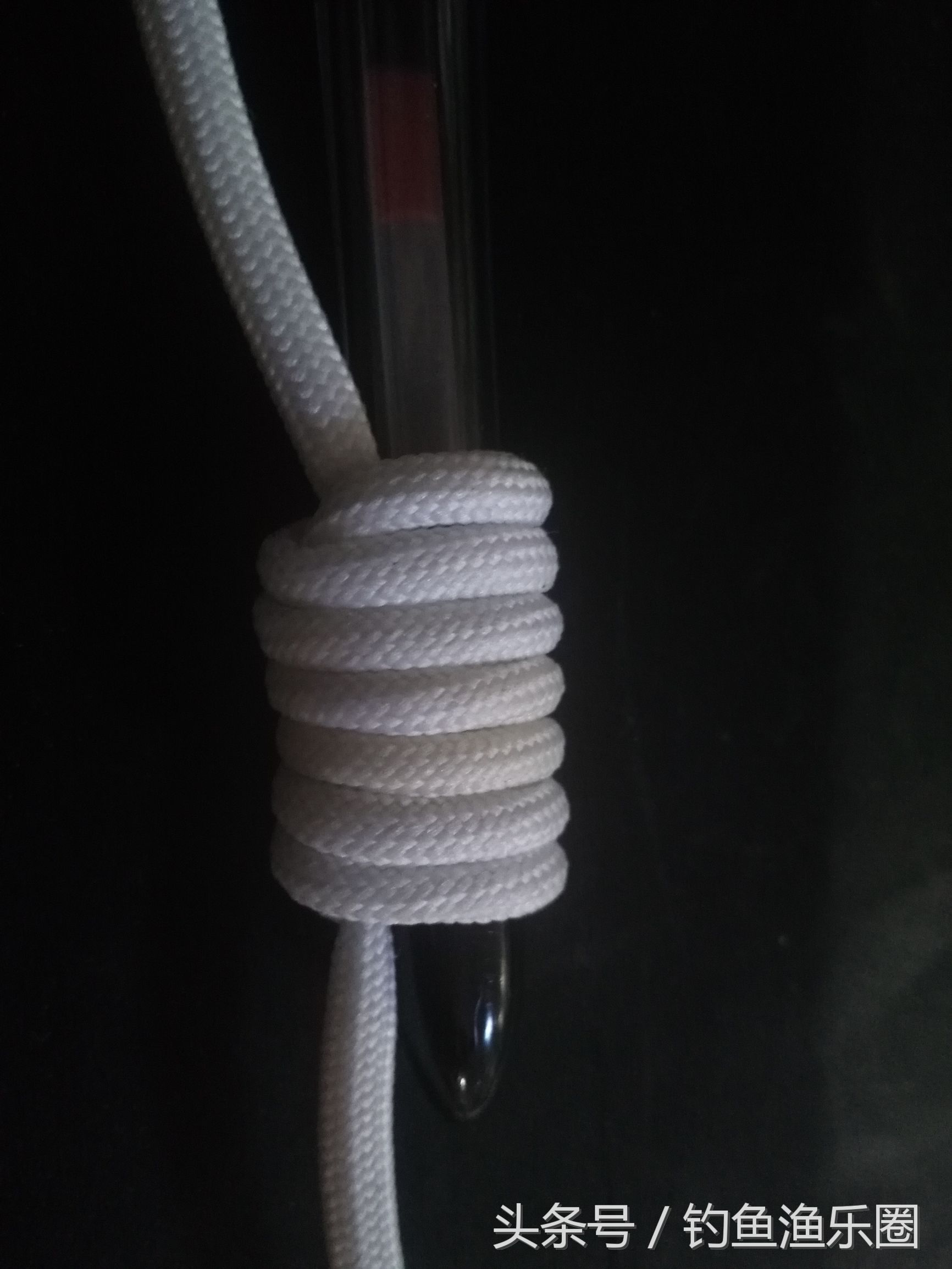 长得像鱼的鱼钩的绑法要怎么绑,绕指绑钩法第二个鱼钩怎么绑