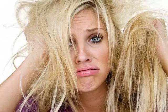 翻牌子｜岁月是支脱毛膏，用对梳子秒变“发海”