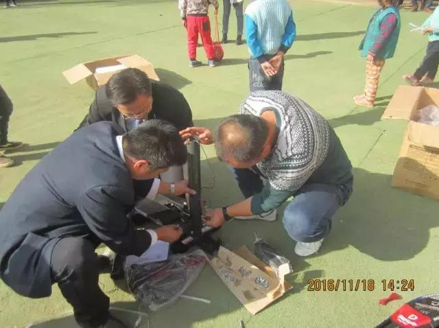 汽车公益活动爱心传递,吉利火星慈善助学爱心捐款晚会