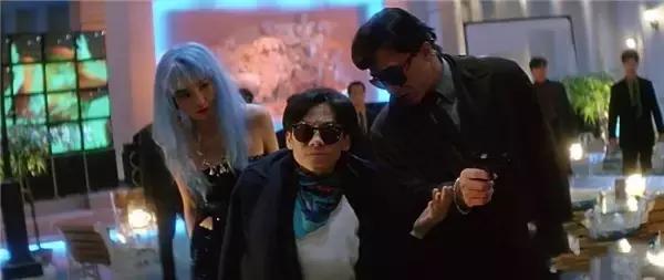 年少成名，新艺城七怪之一，枪法如神的罗宾探长