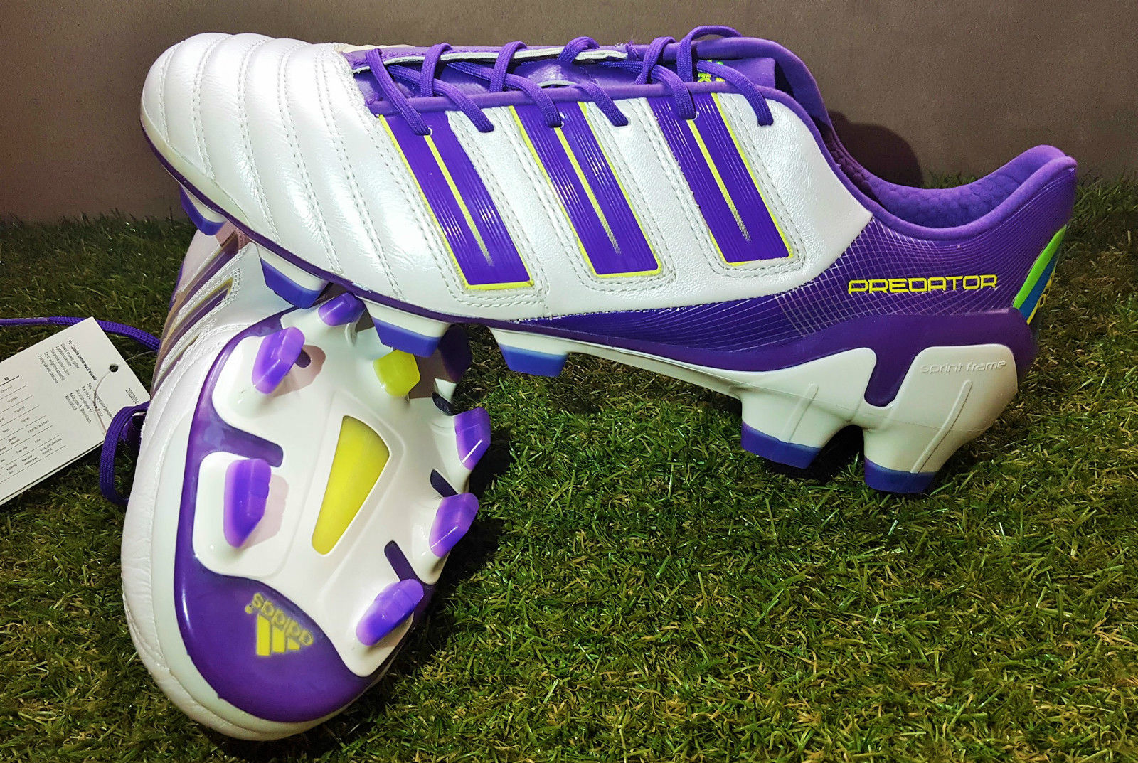 阿迪达斯足球球鞋测评,足球鞋选择nike还是阿迪达斯