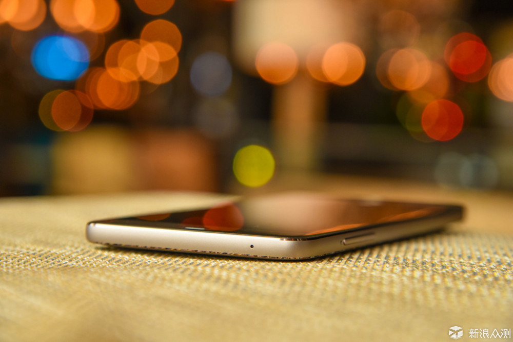 锤子vs苹果手机,锤子能和苹果比吗